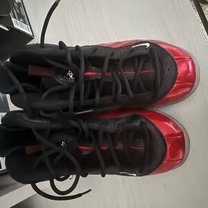 Back to school Nike little posite Size 2